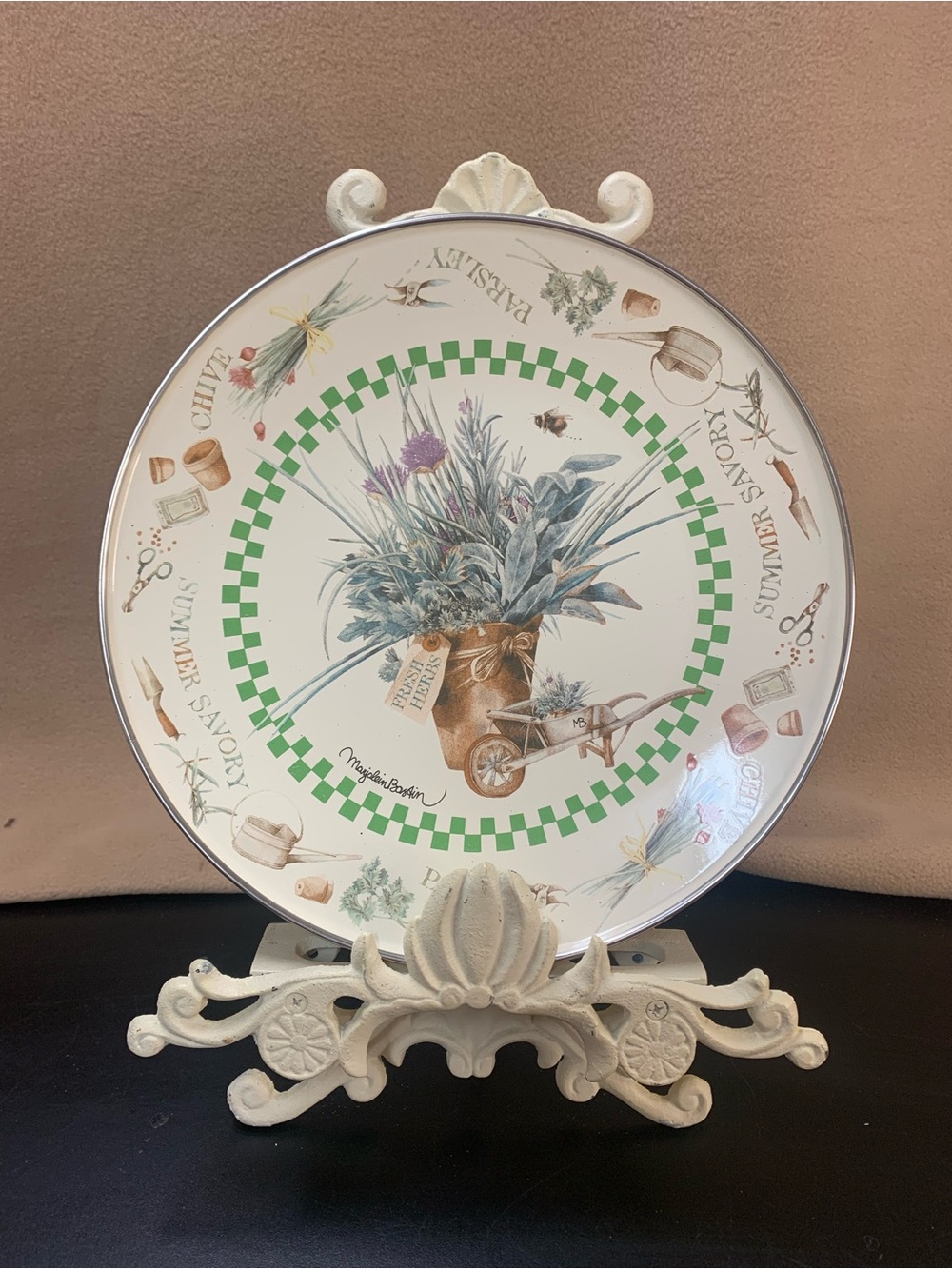 Botanical Motif Decorative Plate in White & Green  Inv 903